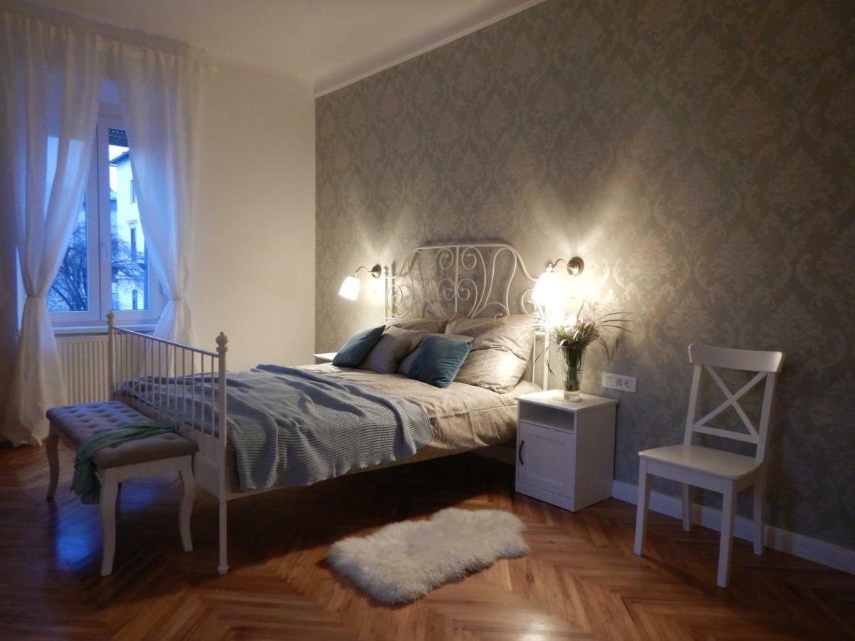 Poet'S Residence Любляна Екстер'єр фото